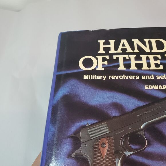 Handguns of The World: Military Revolvers Self Loaders 1870-1945 Ed Ezell READ - Picture 14 of 16
